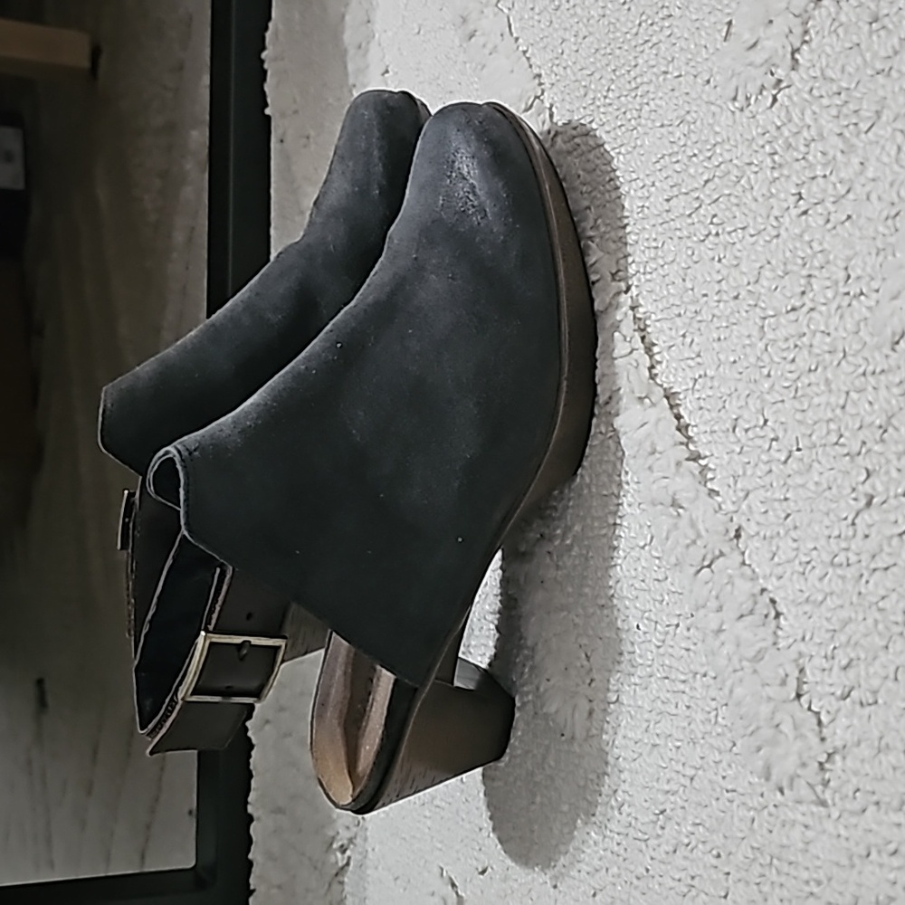 Clogs - Picture 3 of 3